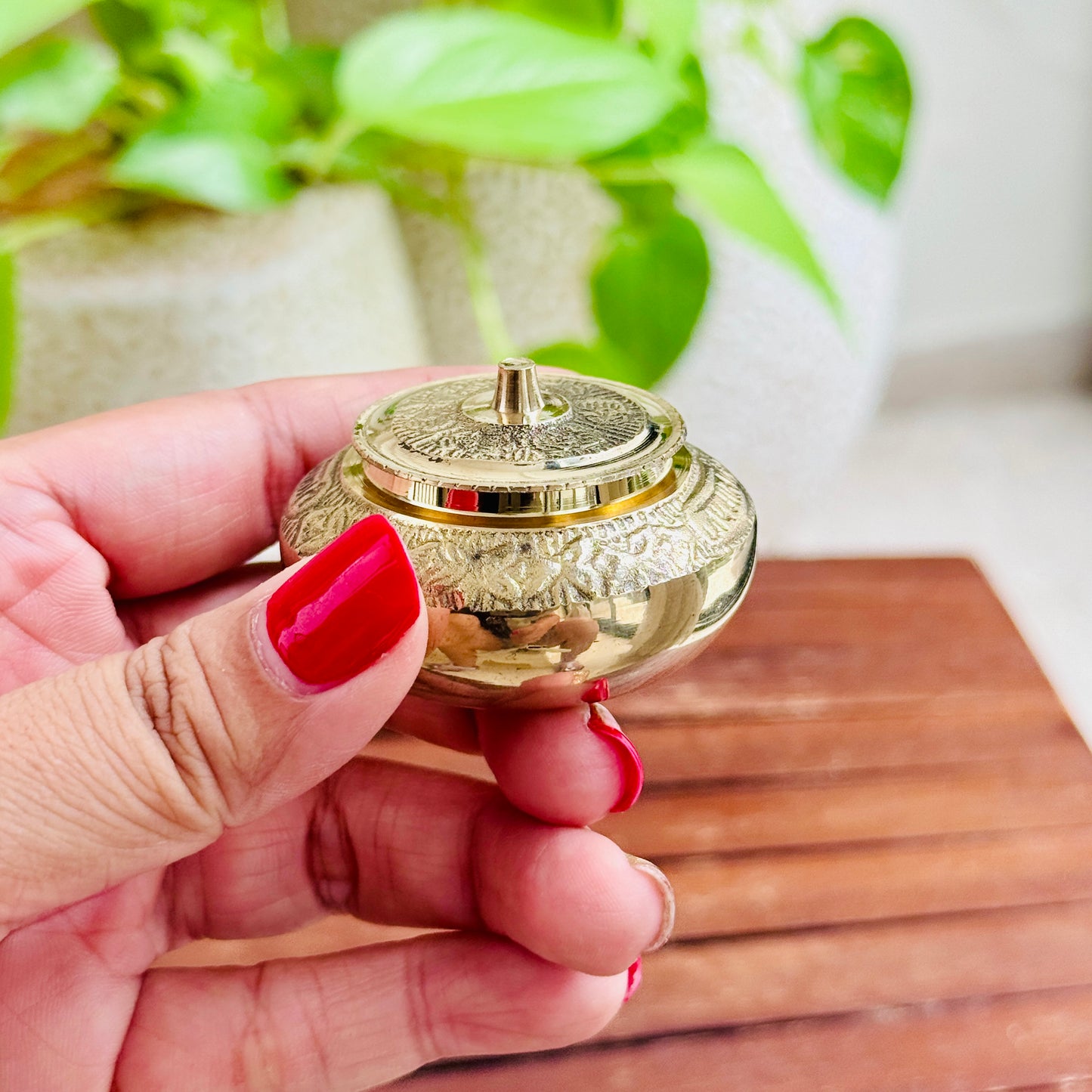 ✨ Handcrafted Brass Kumkum Dibbi – A Symbol of Tradition & Elegance