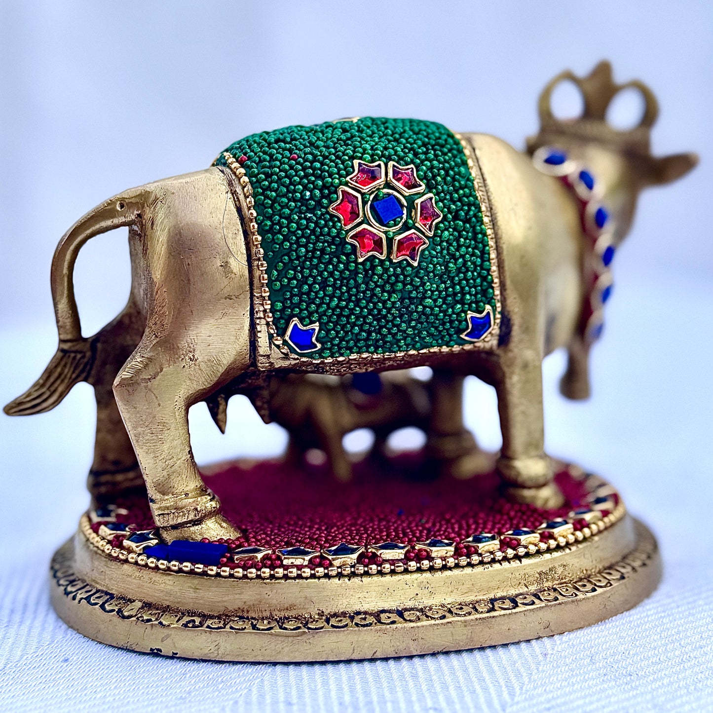 Premium Brass Kamadhenu Cow & Calf Idol | Handcrafted Decor | Traditional Indian Gift
