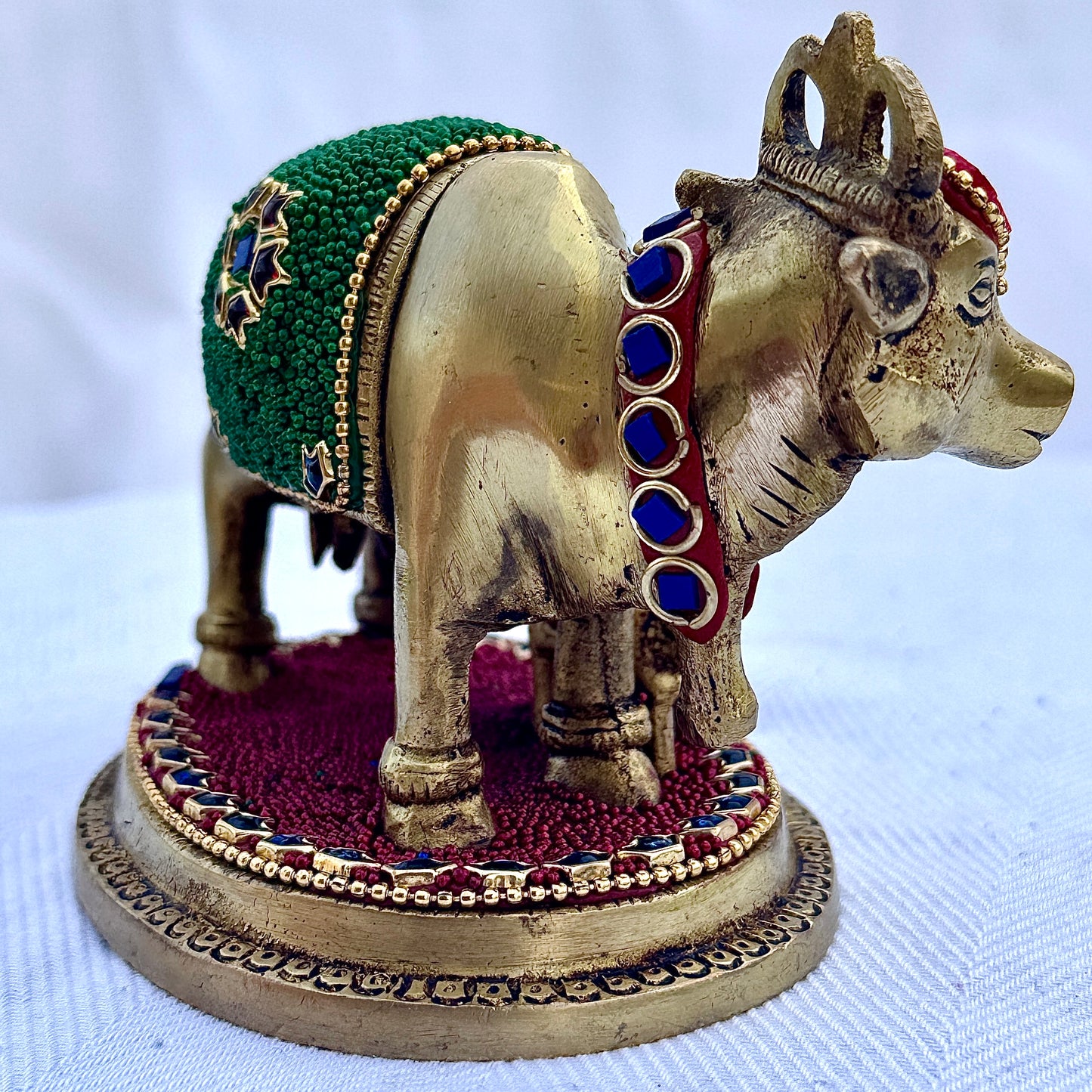 Premium Brass Kamadhenu Cow & Calf Idol | Handcrafted Decor | Traditional Indian Gift