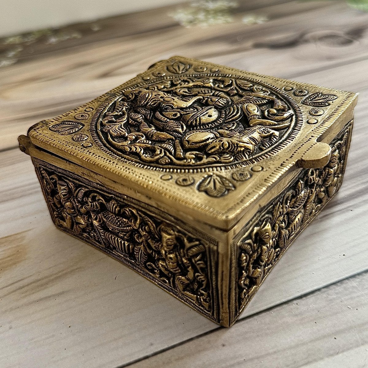 Brass Jewellery Box (Ganesha Design), photo 3