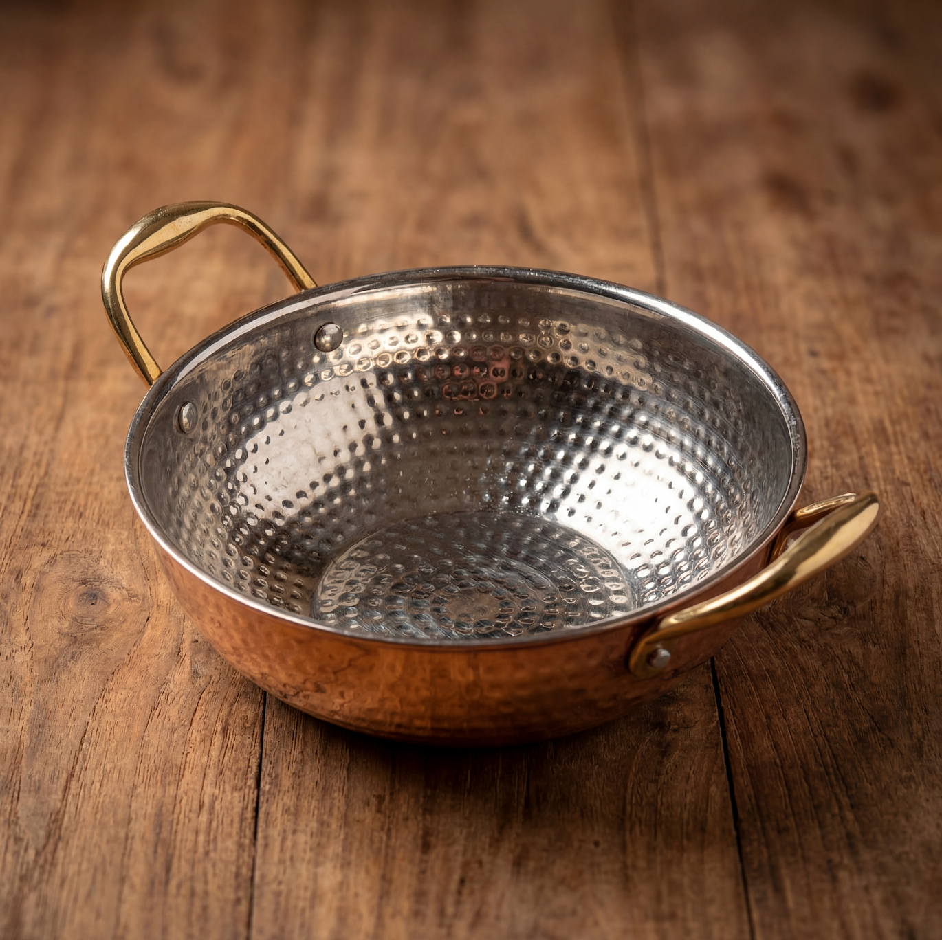 Nayi Naveli Premium Hammered Copper Kadhai with Lid (Tin Lined)